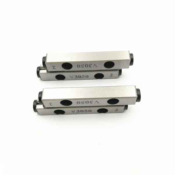 How to correctly install cross roller guide rails